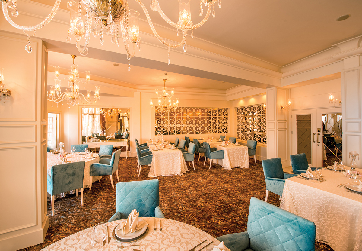 MIRROR Restaurant